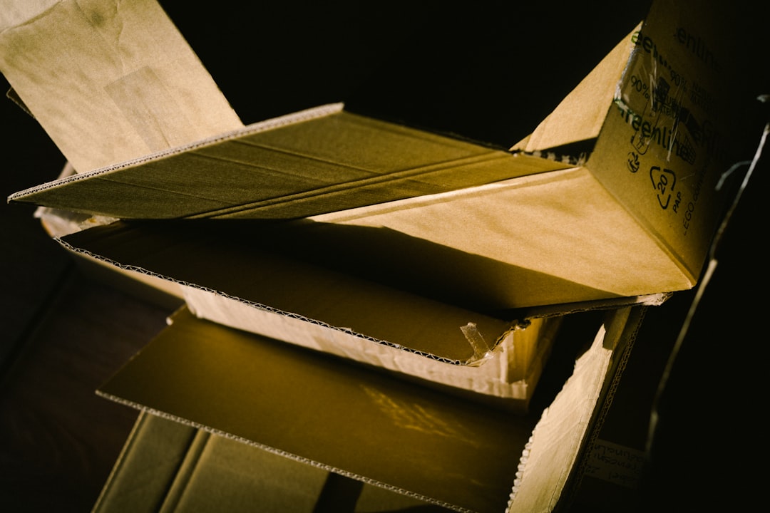 Humidity Resistance Treatments: A Guide to Wax, Polymer, and Barrier Coatings for Corrugated