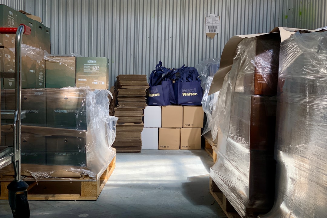 Packaging for Pet Food and Treats: Engineering Barrier Properties and E-Commerce Durability