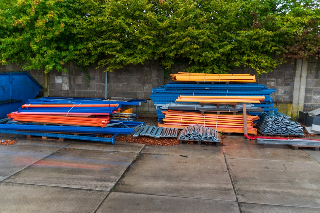Pallet Stacking Patterns for Mixed Loads: Engineering Stability When Box Sizes Vary